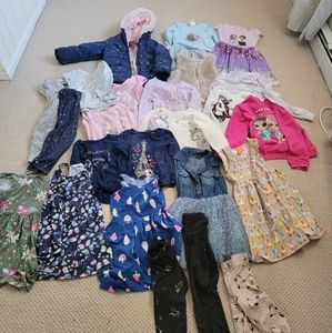 23 mixed Lot Girls 6/6x, H&M, zunie, Disney, Carters, etc...